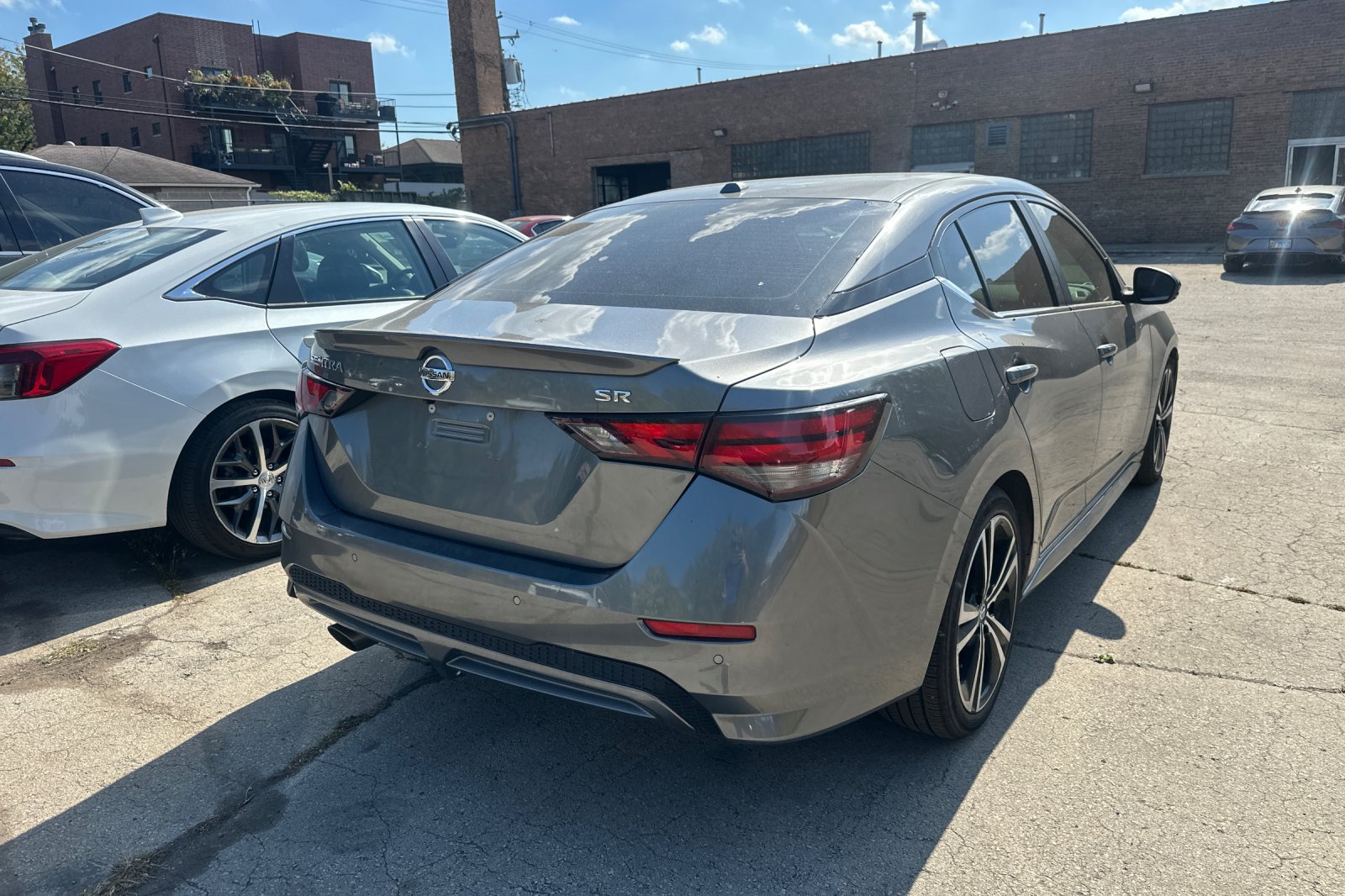 2020 Nissan Sentra SR photo 2