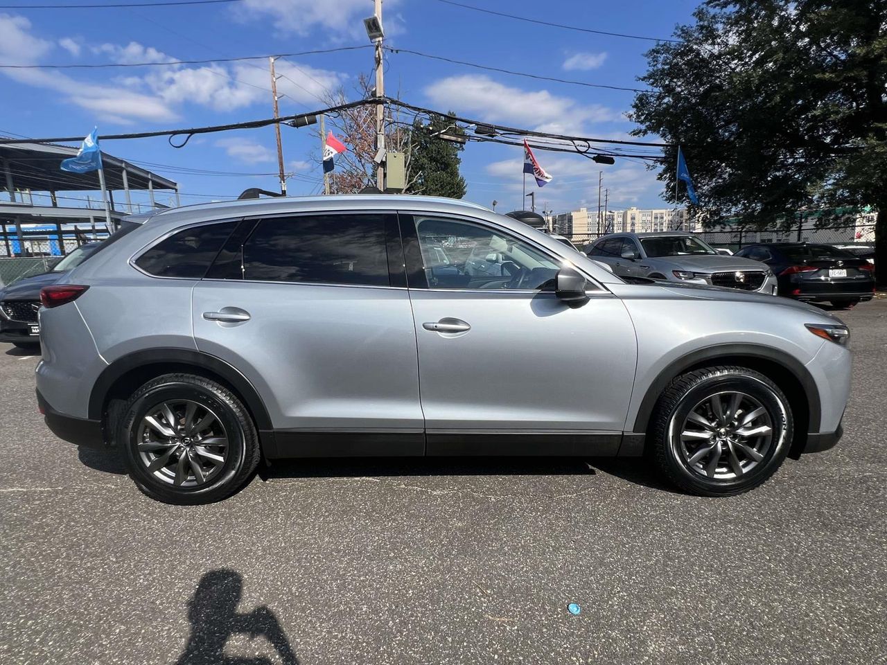 2022 Mazda CX-9 Touring photo 2