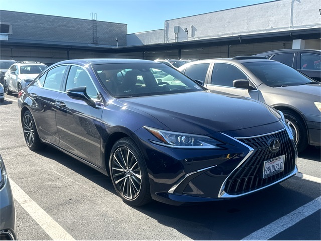 2025 Lexus ES 350 Premium photo 2