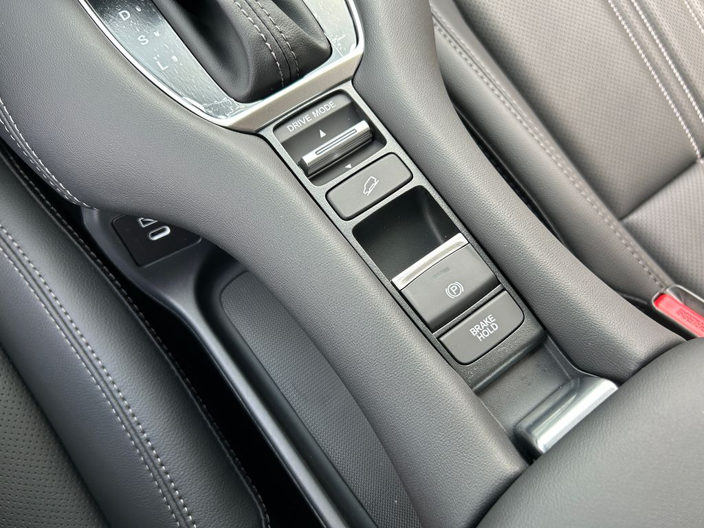 2026 Honda HR-V EX-L photo 30