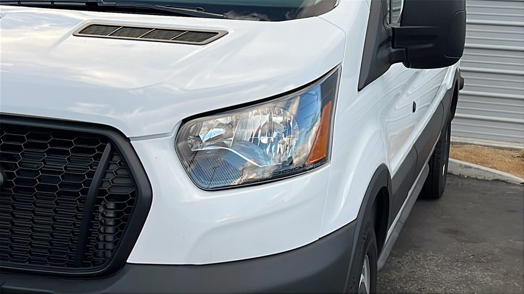 2024 Ford Transit photo 4