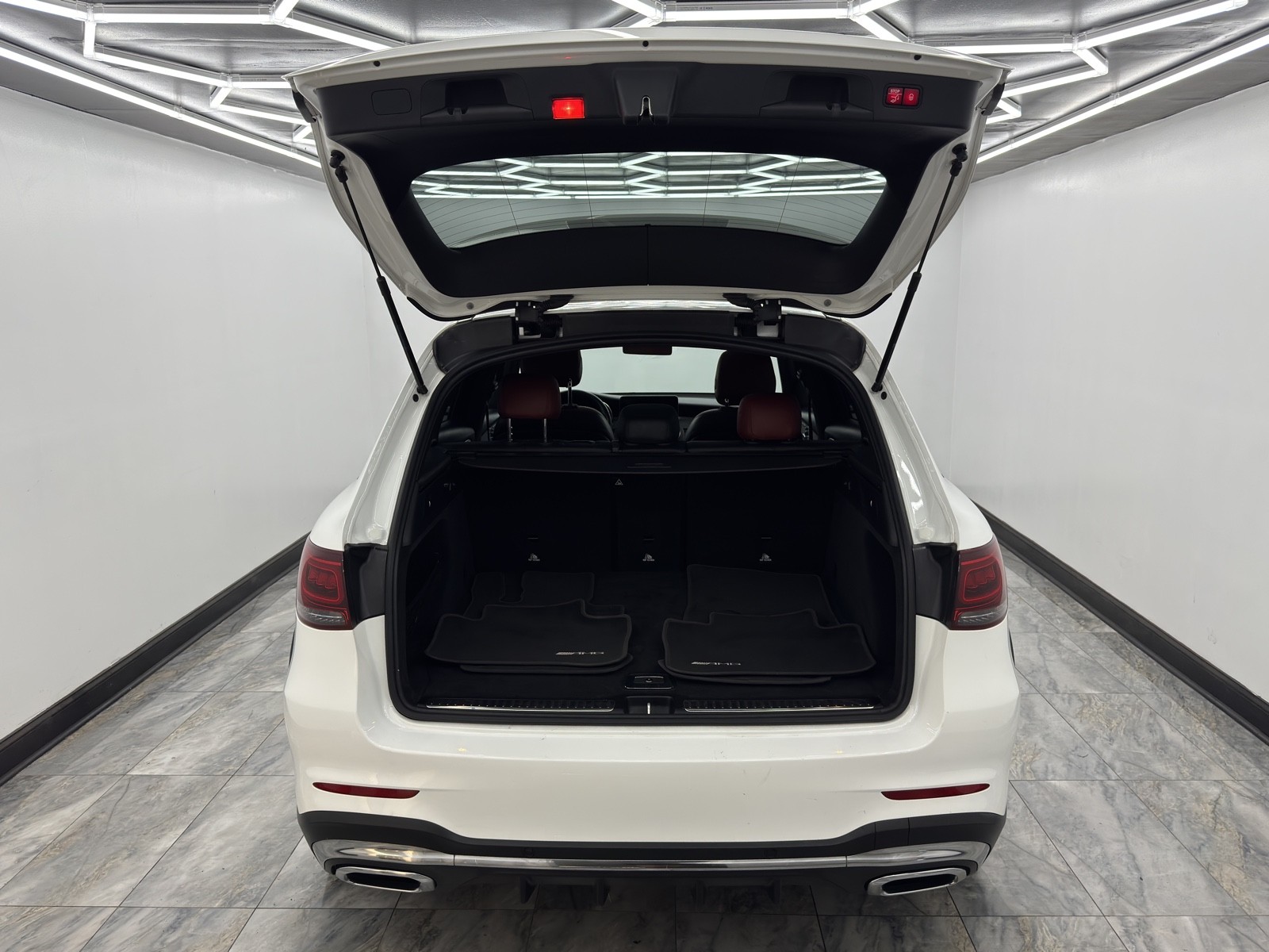 2020 Mercedes Benz GLC 300 4MATIC photo 4