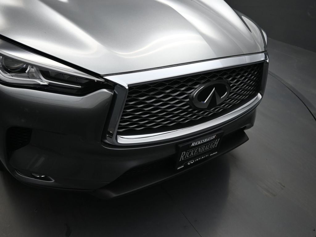 2022 Infiniti QX50 Luxe photo 12