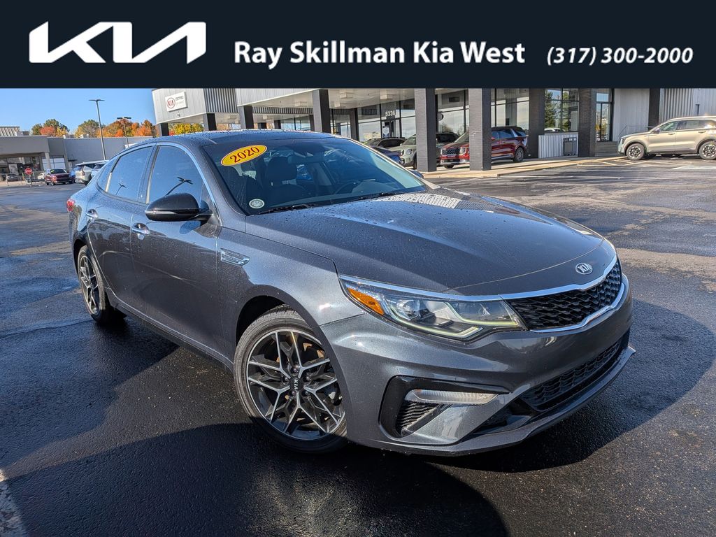 2020 Kia Optima SE's photo