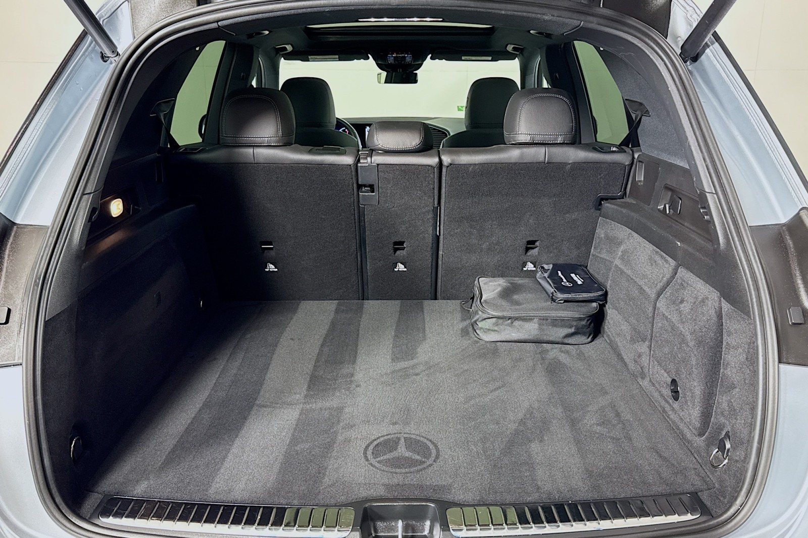 2025 Mercedes Benz GLE 450e photo 20