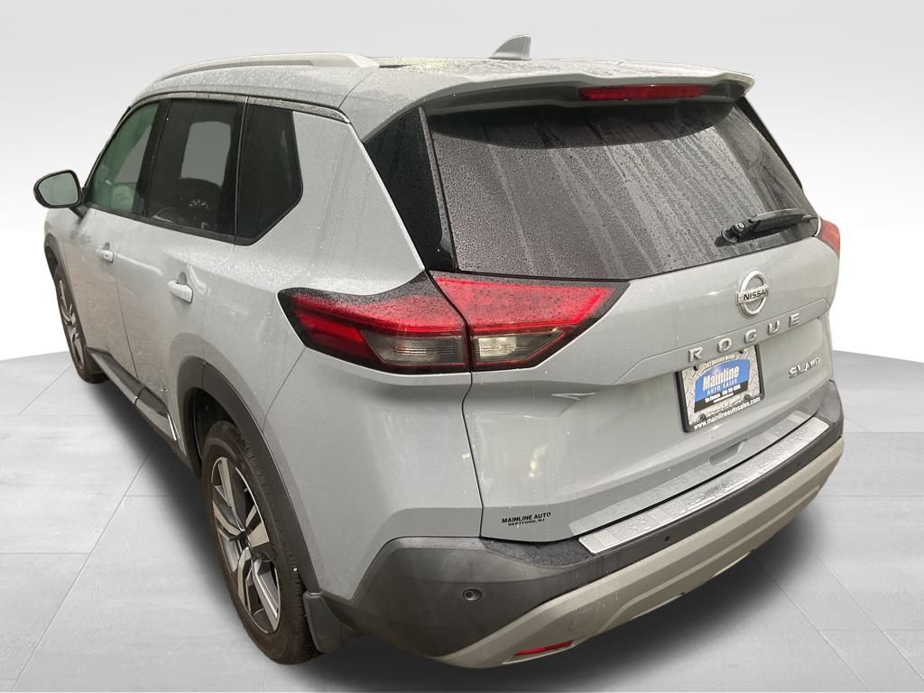 2021 Nissan Rogue SL photo 3