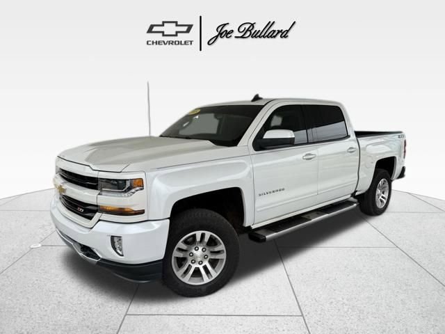 Used 2018 IRIDESCENT PEARL TRICOAT Chevrolet LT image 1