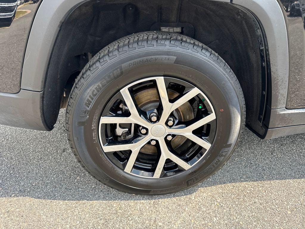 2024 Jeep Grand Cherokee Limited photo 11