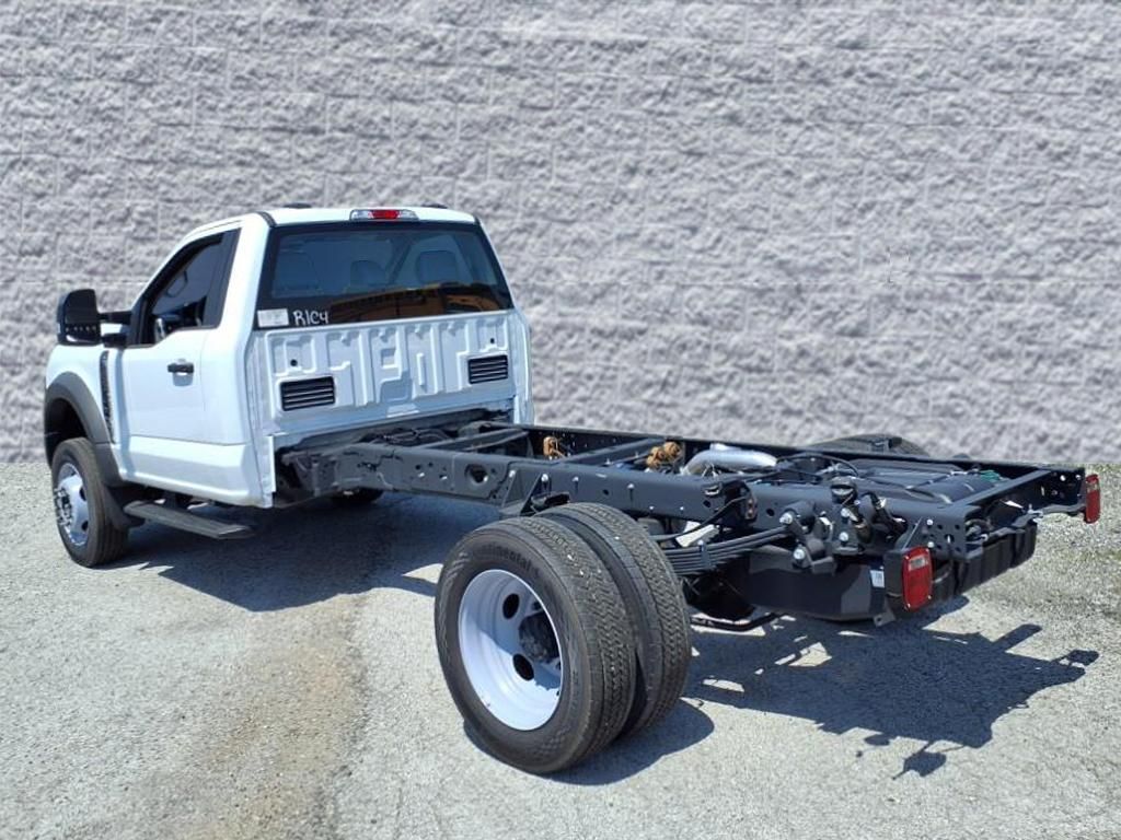 2024 Ford F-550 XL photo 4