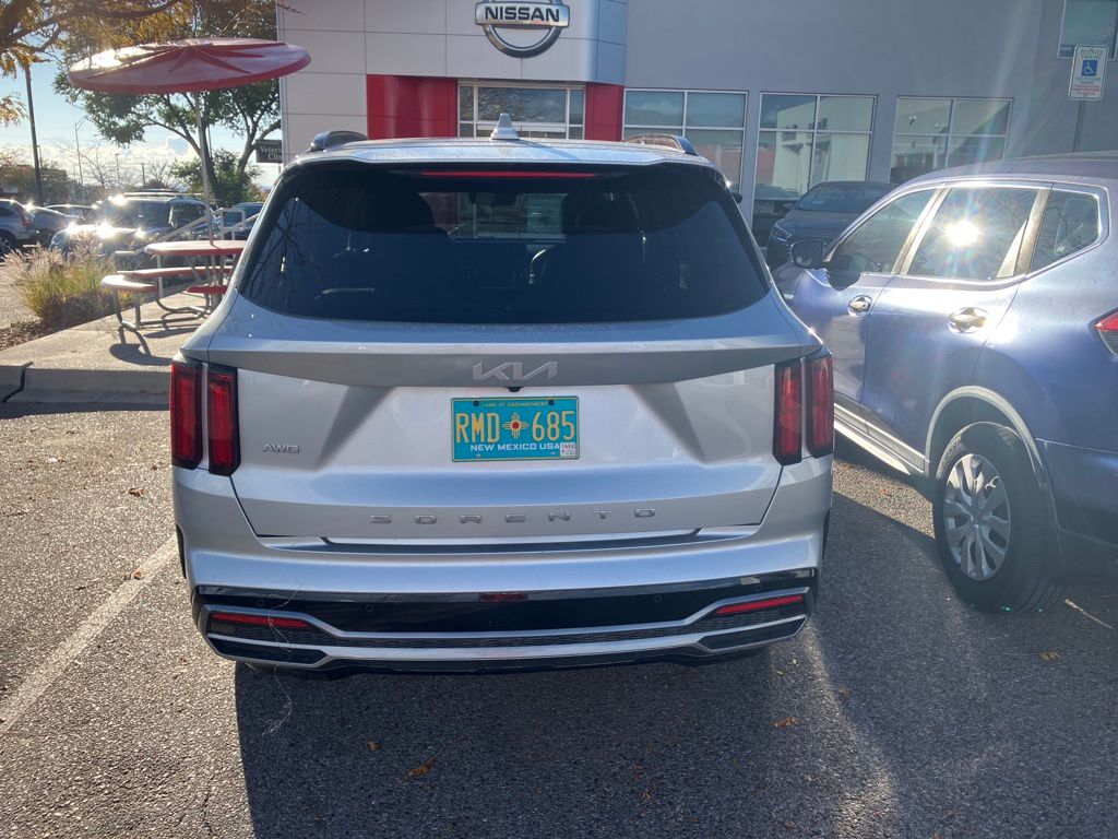 2022 Kia Sorento SX photo 3