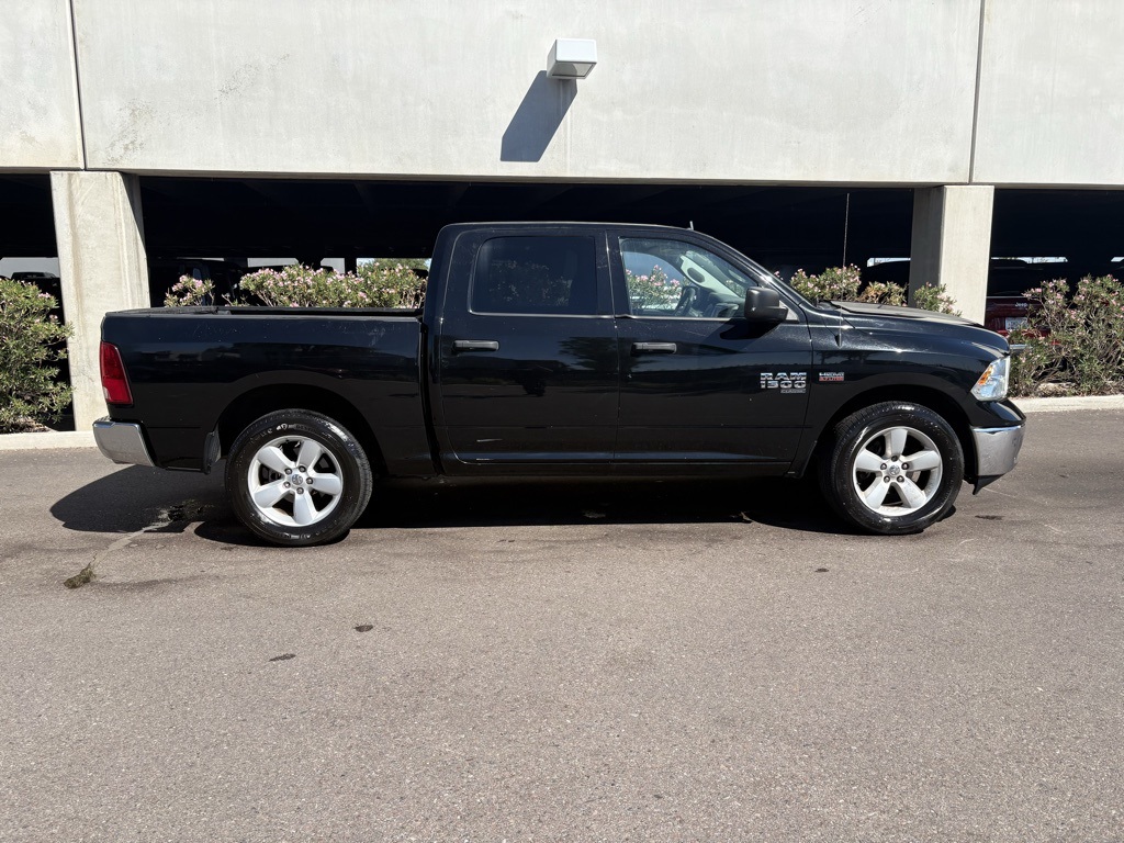 2020 Ram 1500 Classic Tradesman photo 2