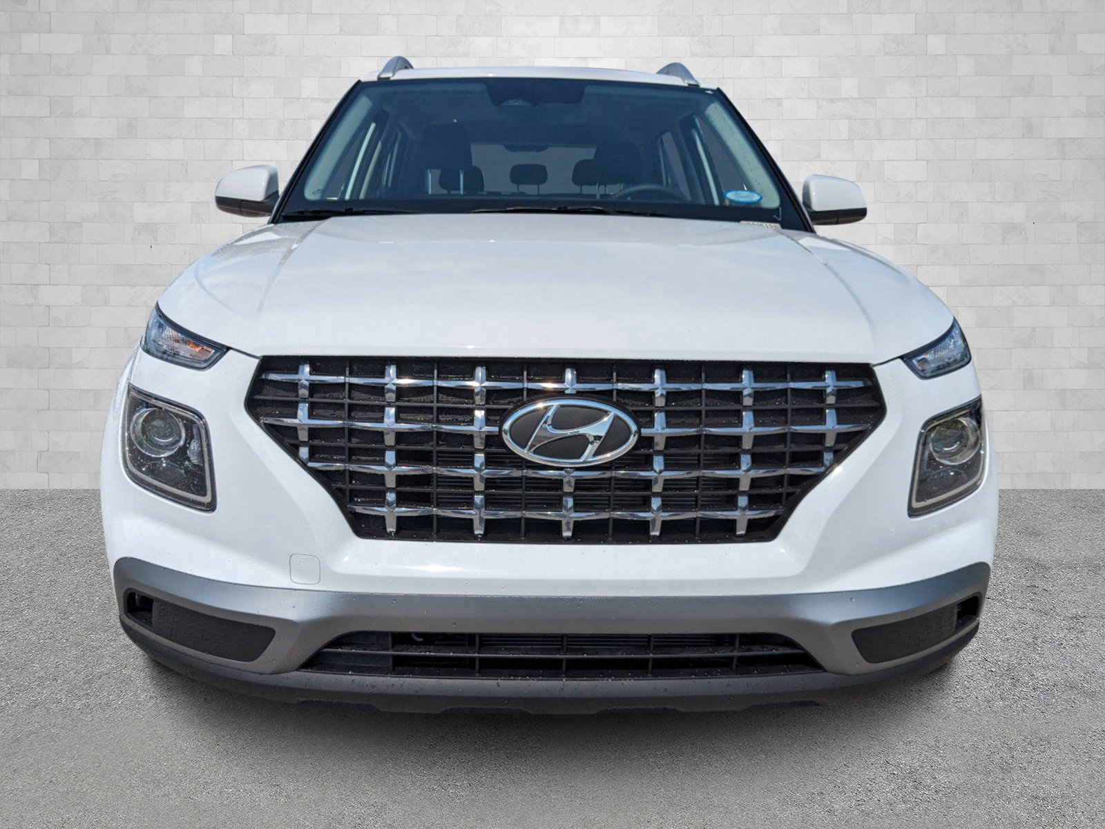 2025 Hyundai Venue SEL photo 4