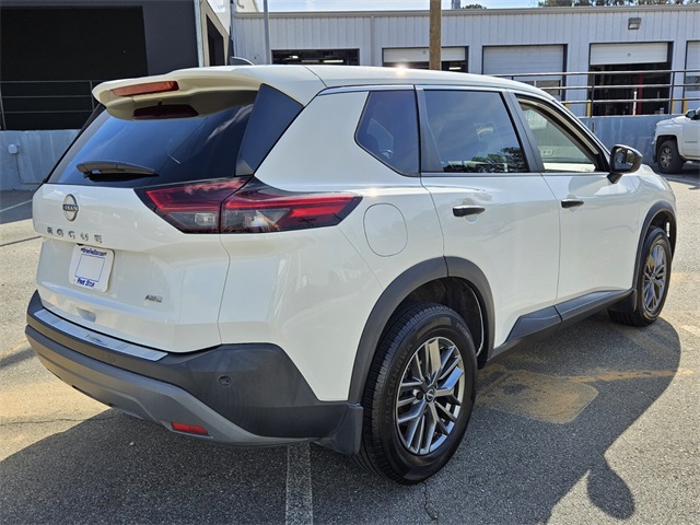 2022 Nissan Rogue S photo 2