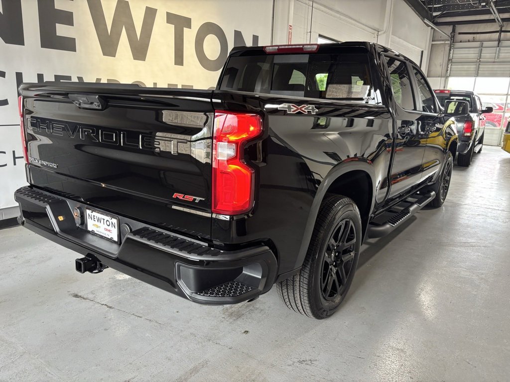 2025 Chevrolet Silverado 1500 RST photo 24