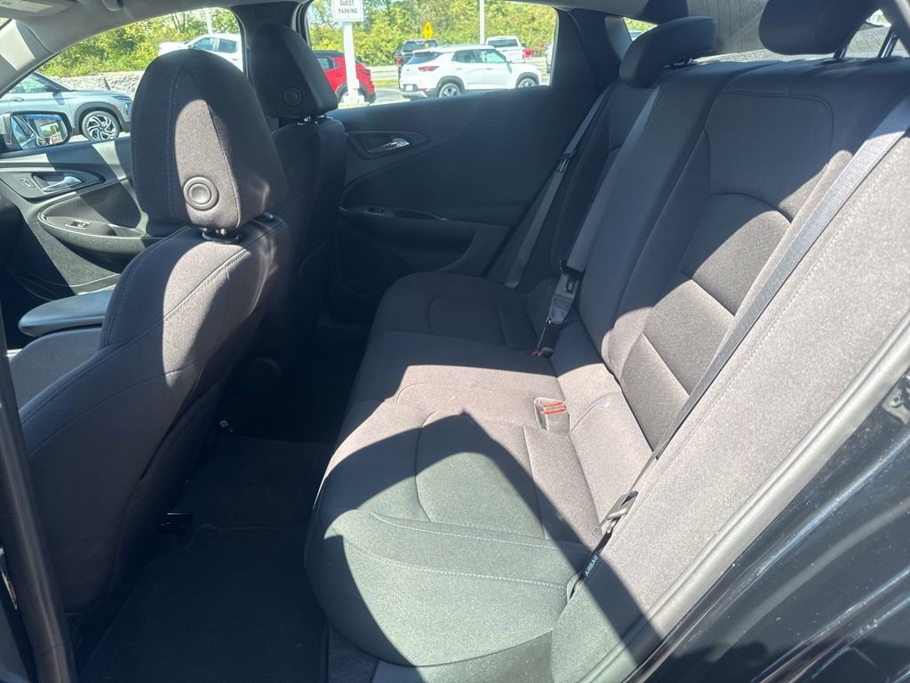 2022 Chevrolet Malibu LS photo 10