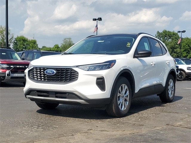 2025 Ford Escape Active photo 2