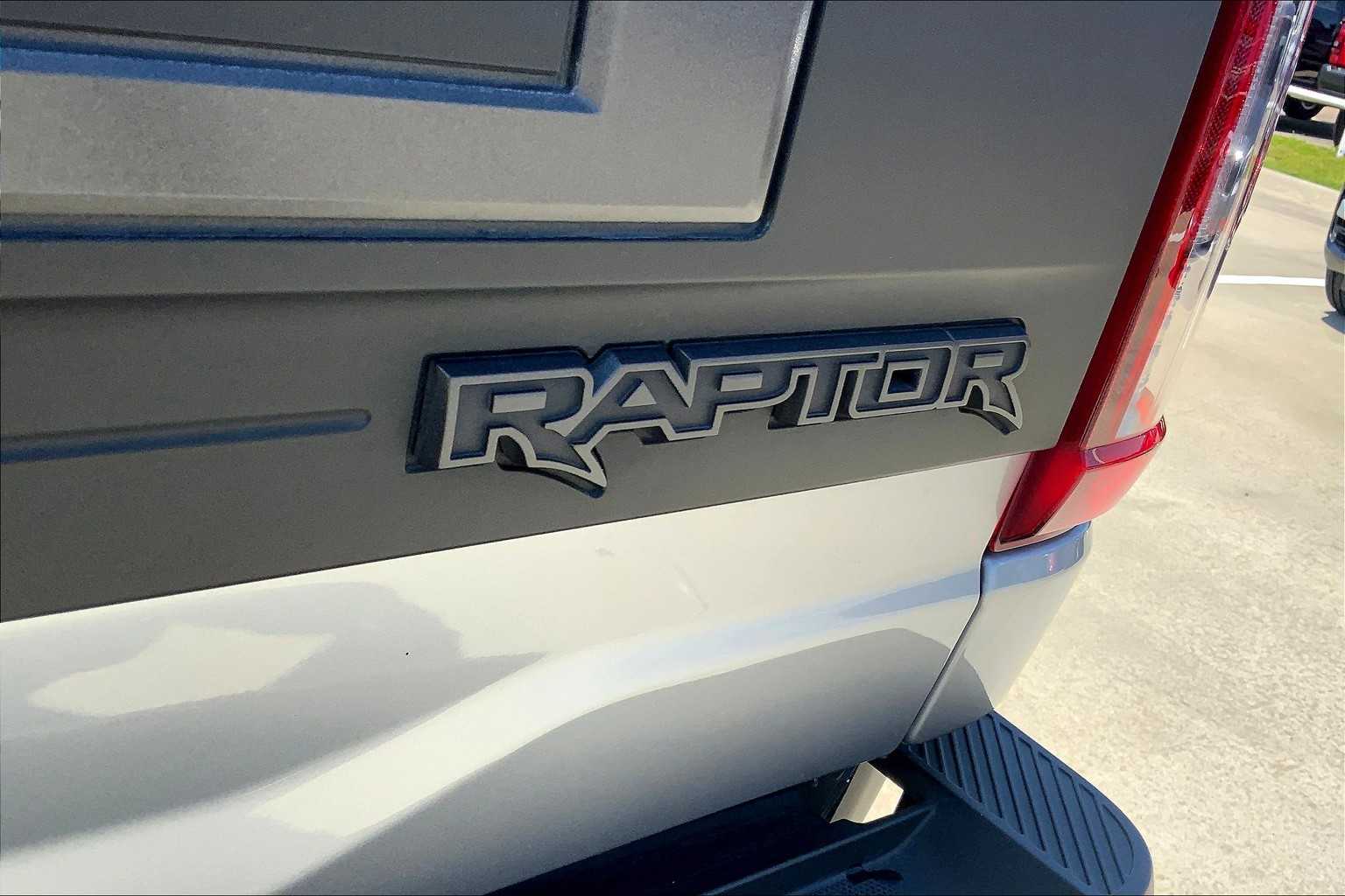2022 Ford F-150 Raptor photo 9