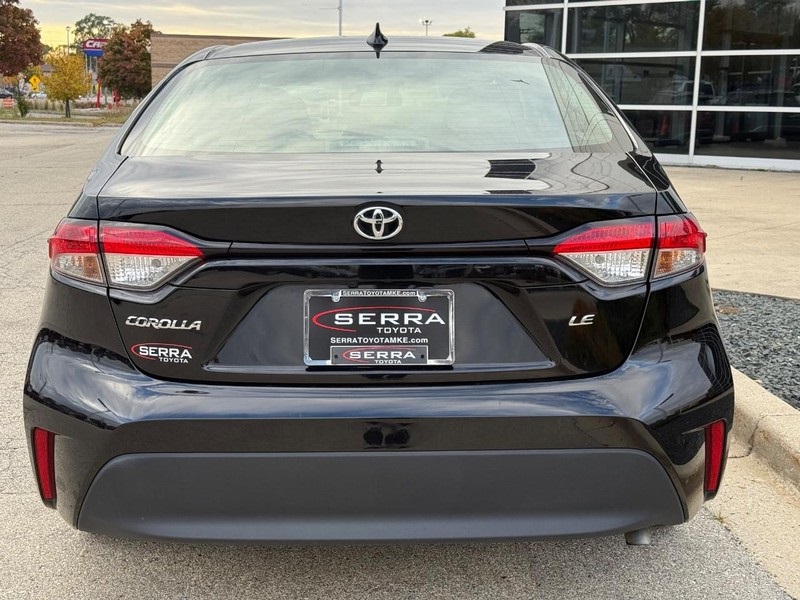 2024 Toyota Corolla LE photo 4