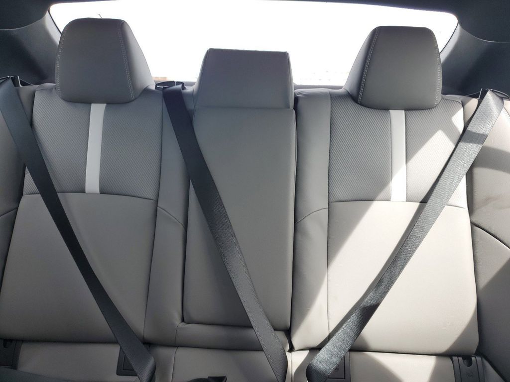 2025 Toyota Camry SE photo 24