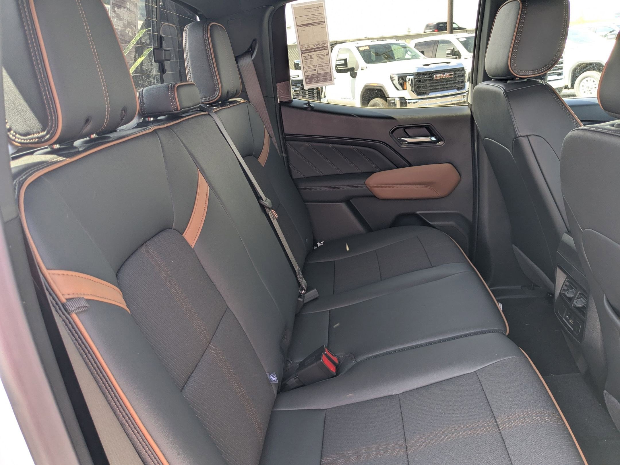 2025 Gmc Canyon AT4 photo 14