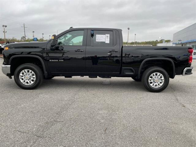 2024 Chevrolet Silverado 2500HD LT photo 3
