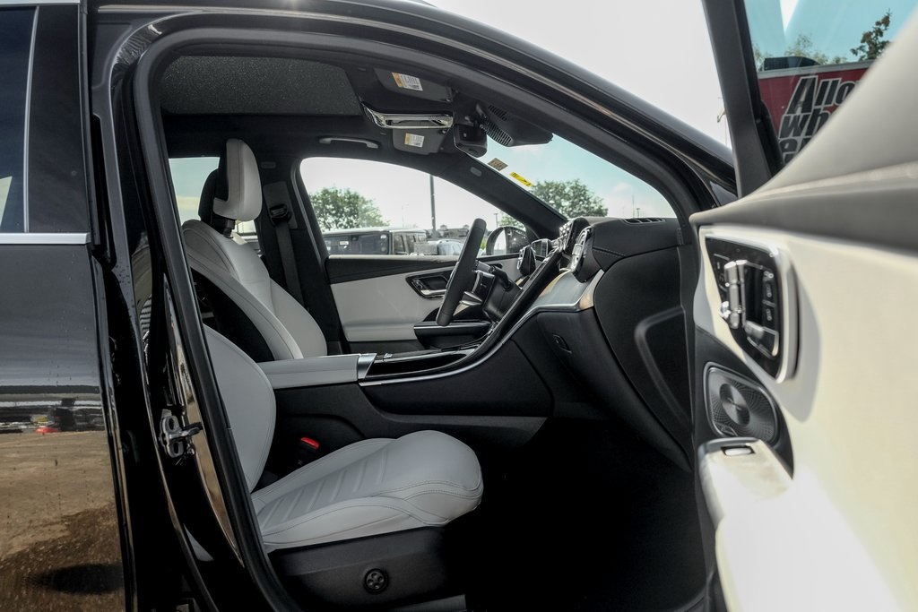 2026 Mercedes Benz GLC 300 4MATIC photo 20