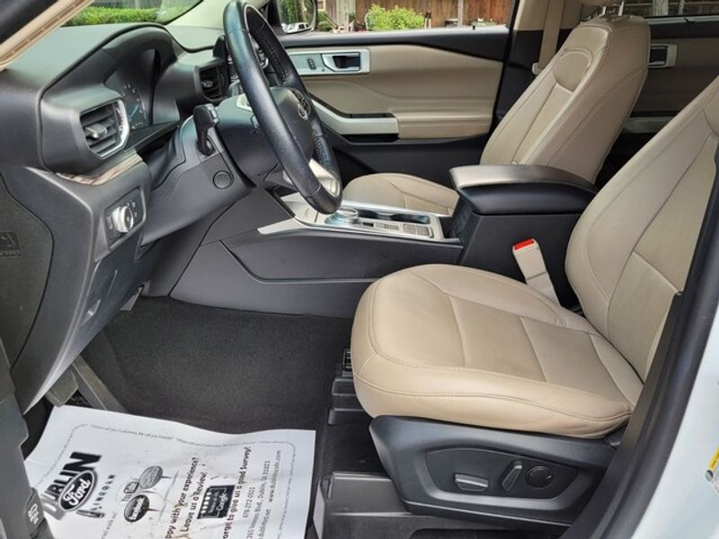 2022 Ford Explorer Limited photo 4