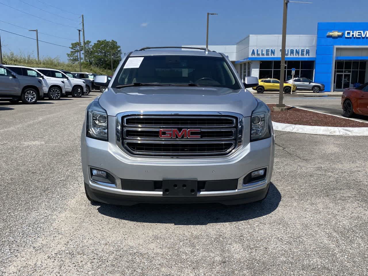 2019 Gmc Yukon XL SLT photo 2
