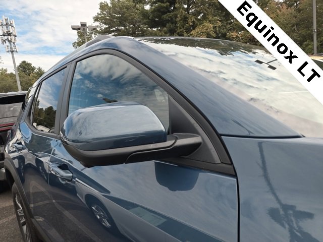 2025 Chevrolet Equinox LT photo 6