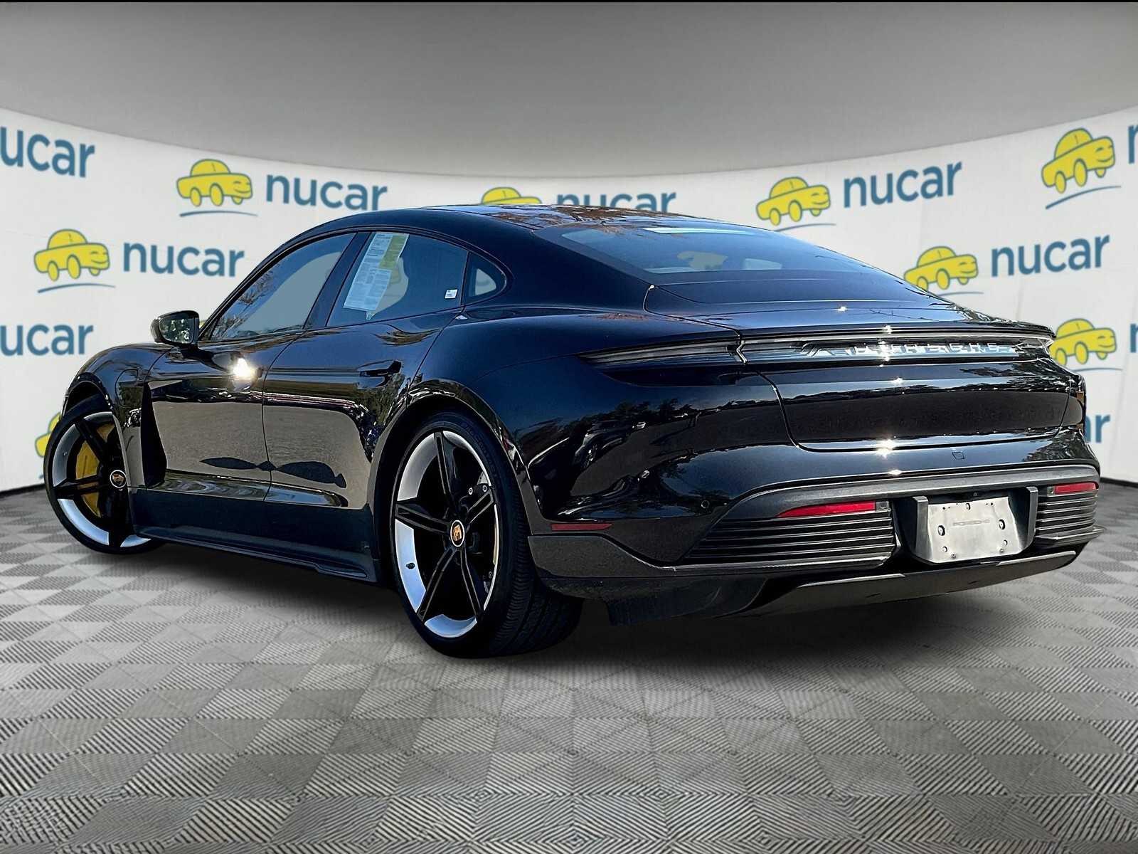2021 Porsche Taycan Turbo S photo 4