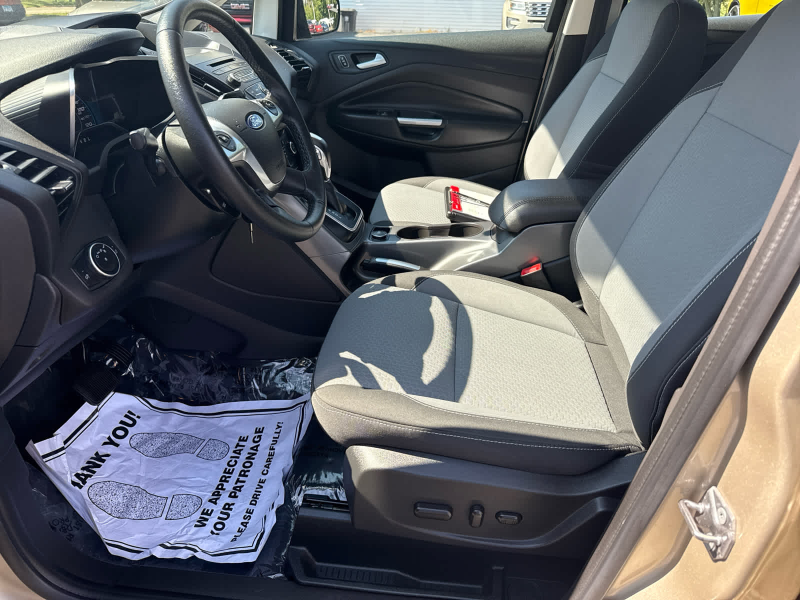 2017 Ford C-Max Hybrid SE photo 11