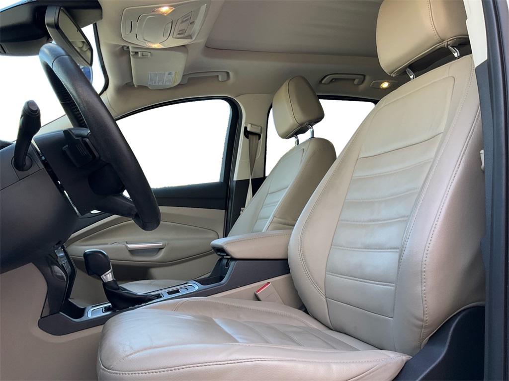 2017 Ford Escape Titanium photo 28