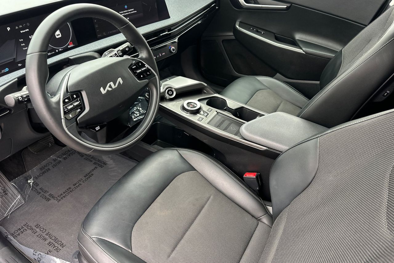 2022 Kia EV6 Light photo 10