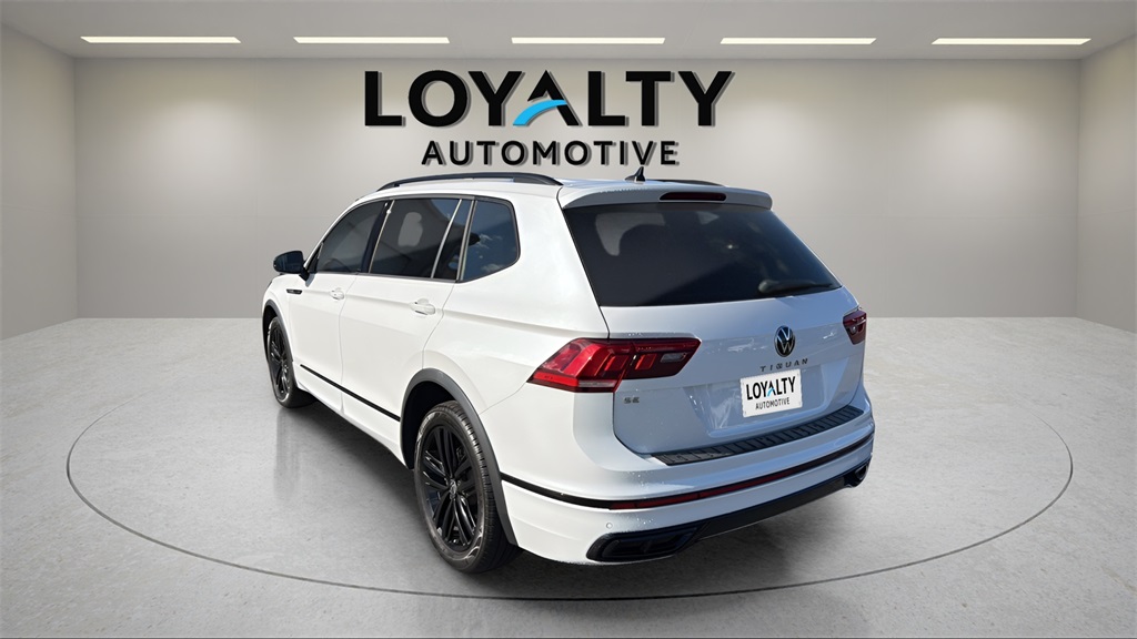 2022 Volkswagen Tiguan SE R-Line Black photo 3