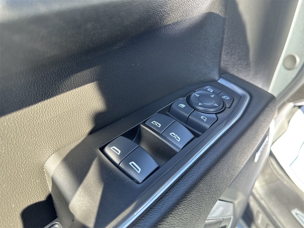 2025 Chevrolet Silverado 1500 LTZ photo 19