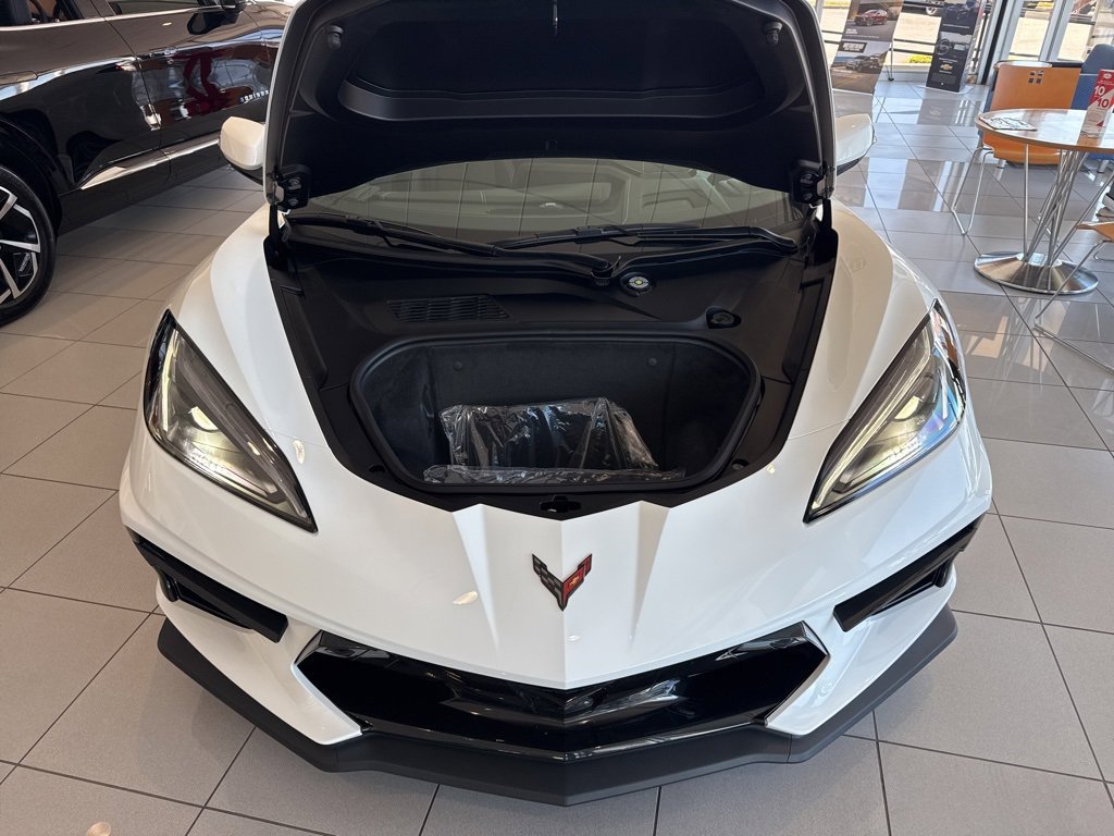 2026 Chevrolet Corvette Stingray 2LT photo 5