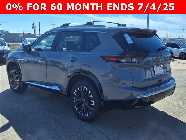 2025 Nissan Rogue Platinum photo 2