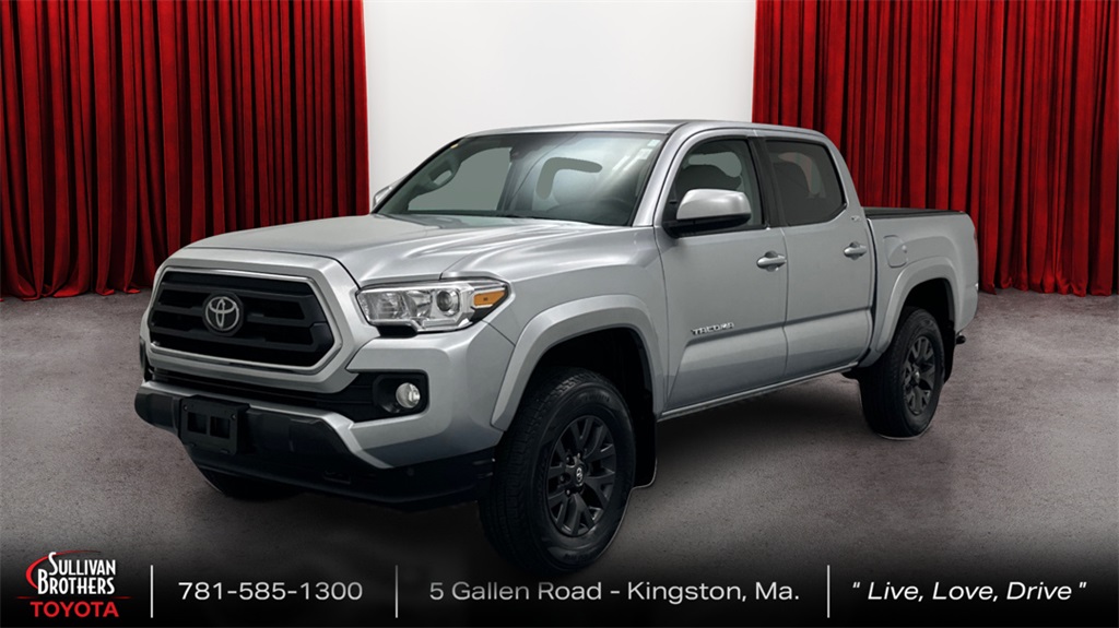 Used 2022 Gray Toyota SR5 image 1