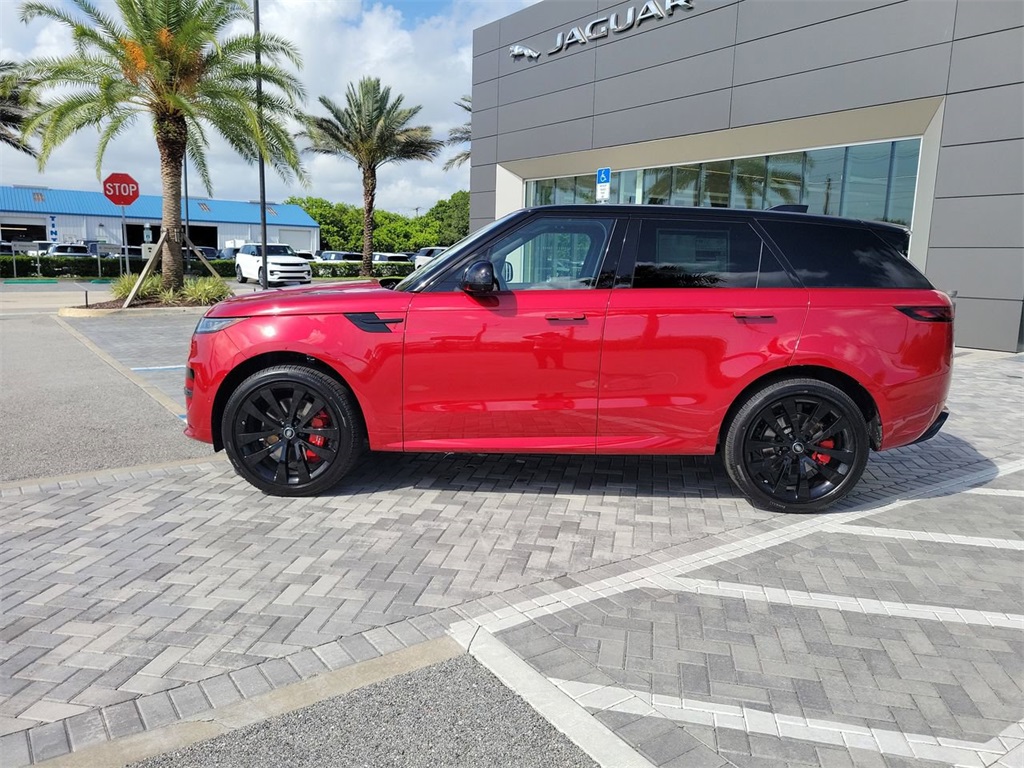 2025 Land Rover Range Rover Sport SE photo 2