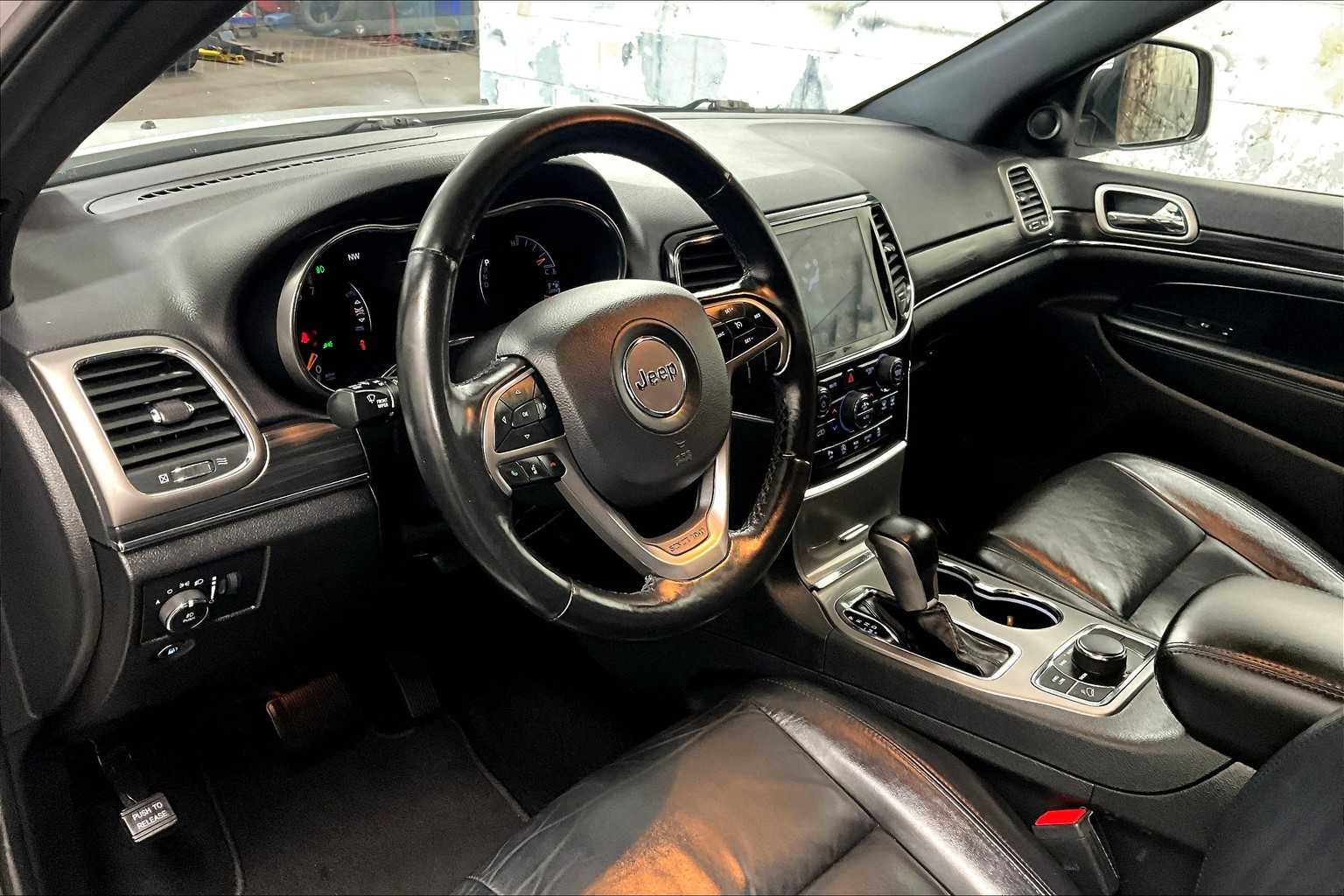 2020 Jeep Grand Cherokee Limited photo 13
