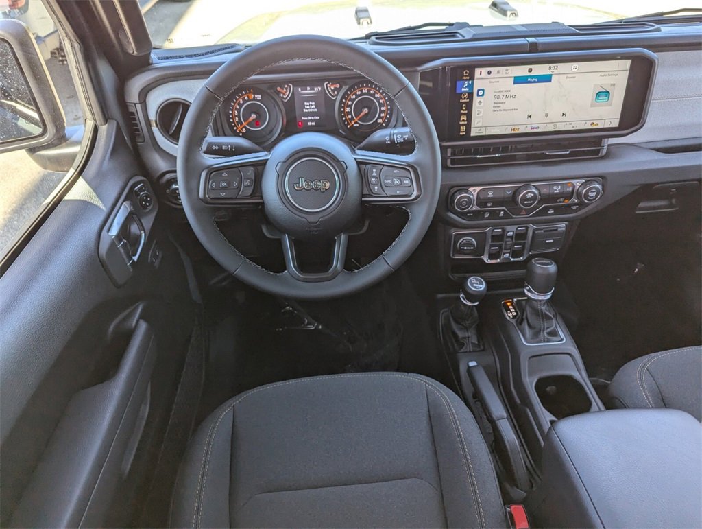2025 Jeep Gladiator Sport S photo 9