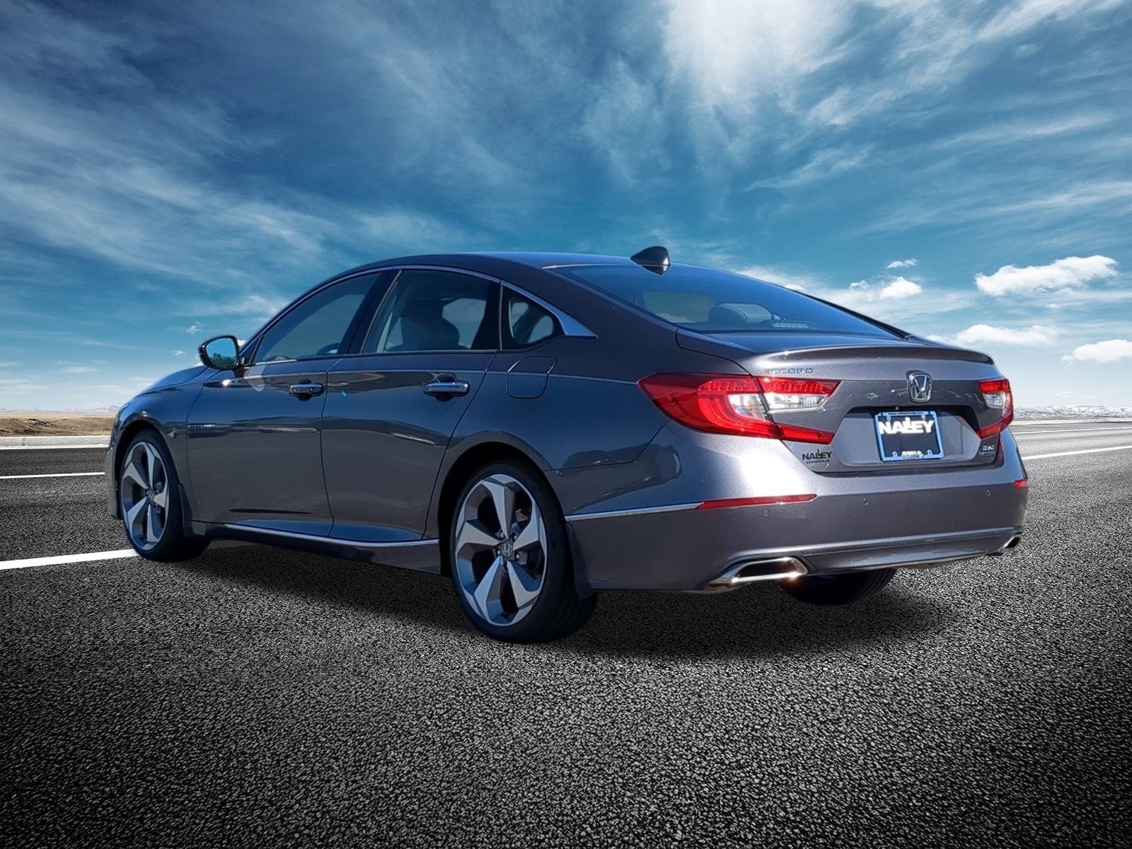 2018 Honda Accord Touring 2.0T photo 28
