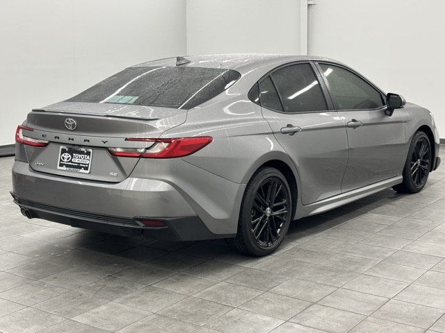 2025 Toyota Camry SE photo 2