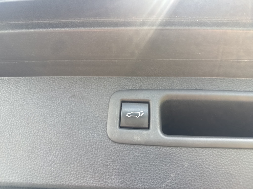 2020 Toyota Highlander Hybrid Platinum photo 19