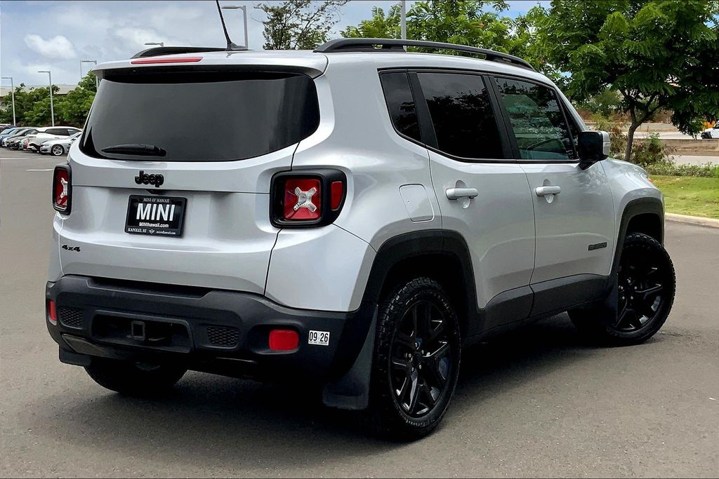 2017 Jeep Renegade Latitude North Edition photo 10