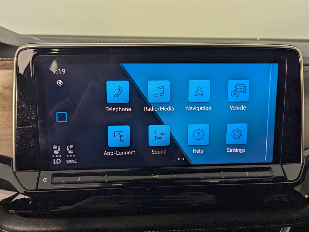 2024 Volkswagen Atlas SE Technology photo 22