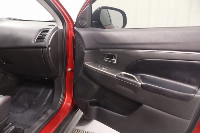 2018 Mitsubishi Outlander Sport SE photo 13
