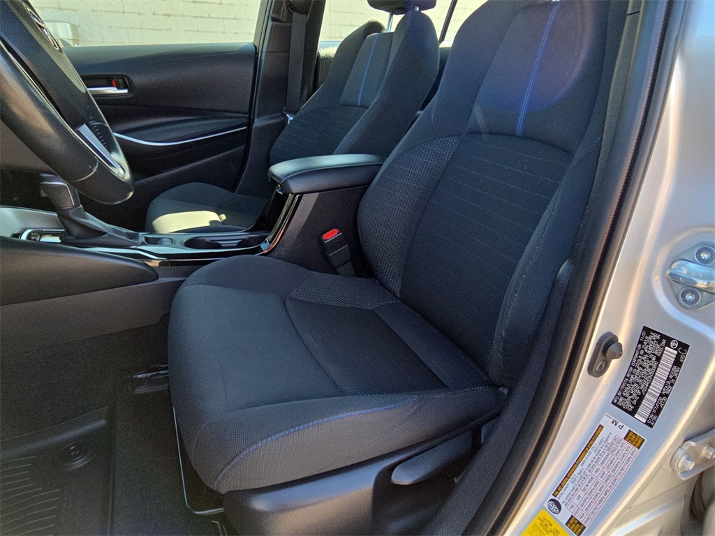 2022 Toyota Corolla SE photo 17