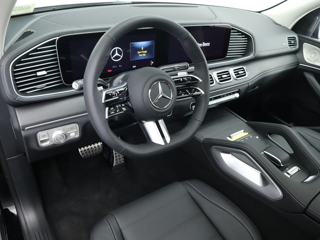 2025 Mercedes Benz GLS 450 4MATIC photo 10