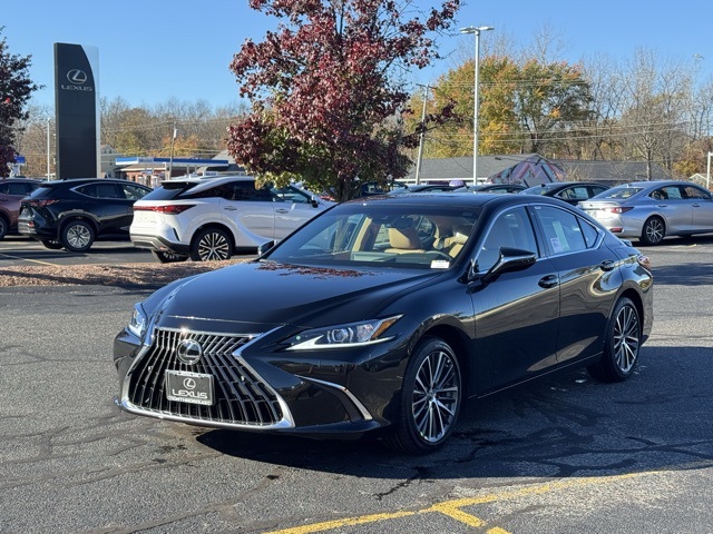 2025 Lexus ES 350's photo